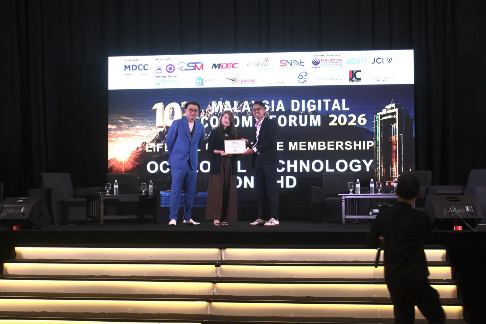 MDCC Lifetime Corporate Membership presented to OC Global Technology at MDEF2026